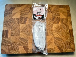 Весовой сыр со вкусом АДЖИКИ: Колбаски сыровяленые Mini Fuet 